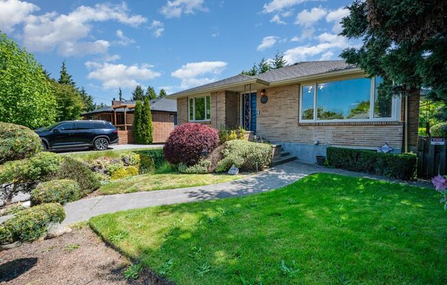 4bd/1.75ba Seattle House