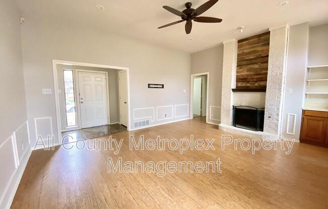 4104 JUNIPER LN