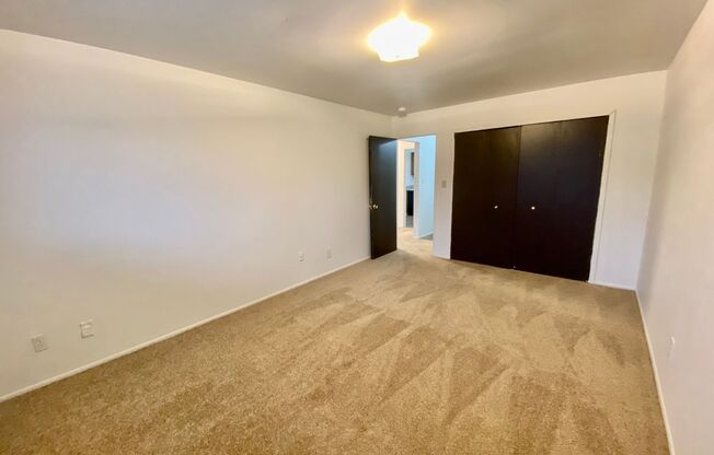 1 bed, 1 bath, 700 sqft, $1,095, Unit 35