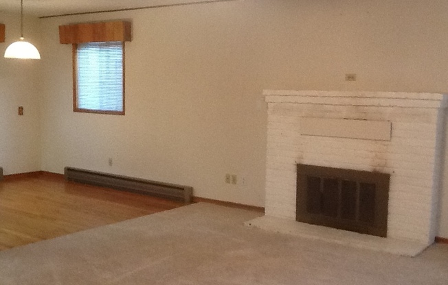 Lovely 3-Bedroom Ranch Home in Ridgefield for Lease - 1110 NE 259th Street