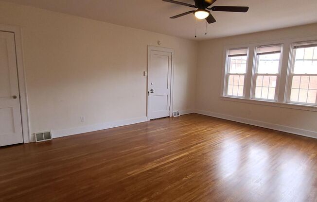 715 Wisteria Associates LLC