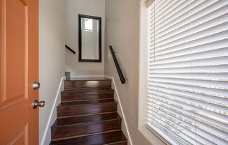 3 beds, 2 baths, $1,600, Unit # 274