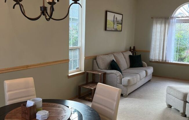 Beautiful 4 Bed 3 Bath Bothell Home!