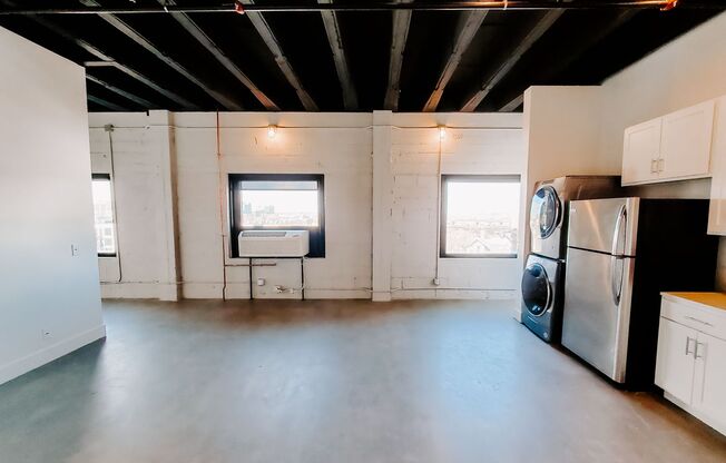 1 bed, 1 bath, 591 sqft, $1,105, Unit A306