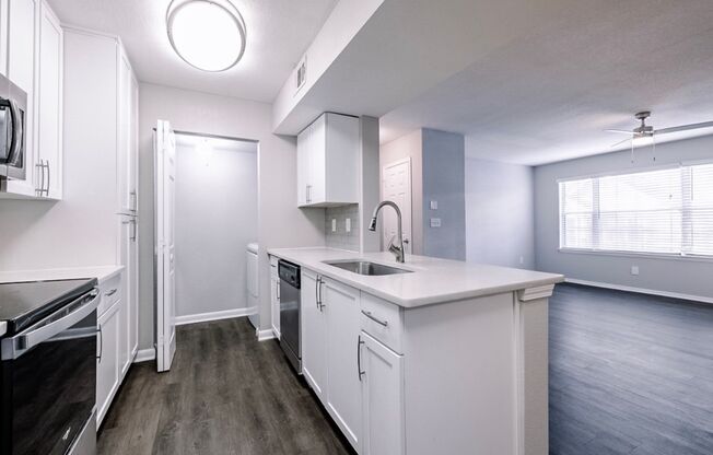 1 bed, 1 bath, 525 sqft, $1,150, Unit 1020