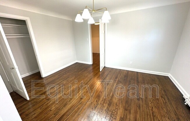6427 MONTGOMERY RD