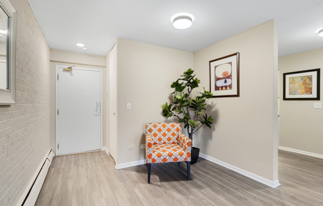 Foyer | Apartments For Rent in Mount Prospect Illinois | The Element