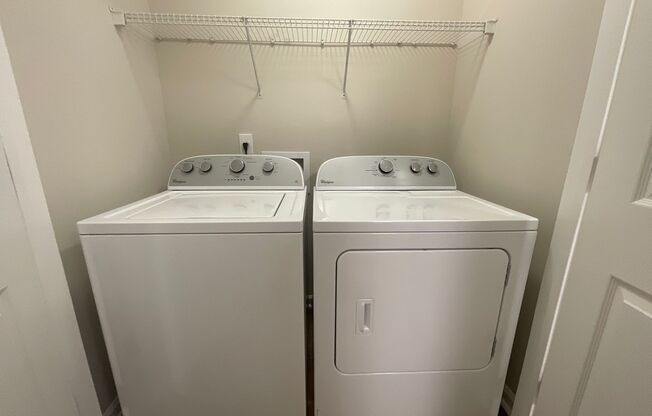 1 bed, 1 bath, 871 sqft, $1,400, Unit 2706-5 Pearl Remodel