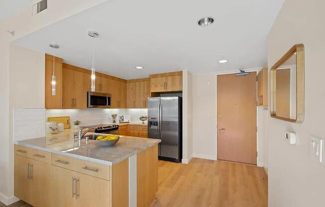 38 N Almaden Blvd