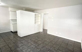 1 bed, 1 bath, $1,750, Unit #416