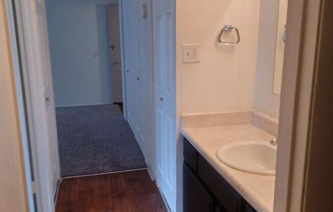 1 bed, 1 bath, 645 sqft, $1,050, Unit 710