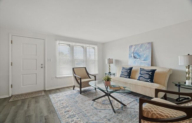 Beautifully Renovated 2BR/2BA Villa with Carport in Venice, FL – Close to Beach & Shopping!