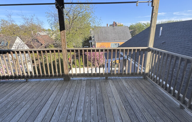 30 HANSON ST