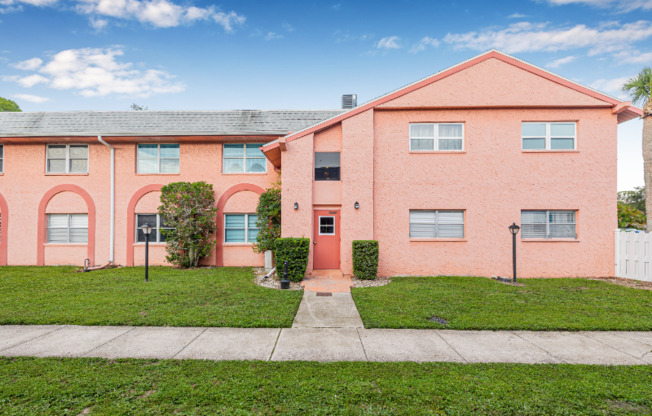 252 SW MONROE DIR N