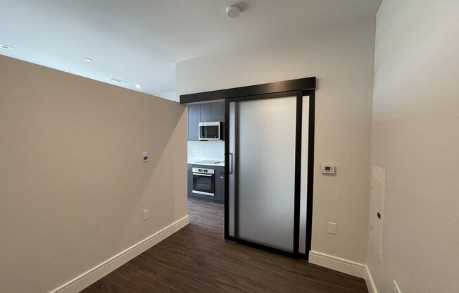 1 bed, 1 bath, 455 sqft, $2,400, Unit 303