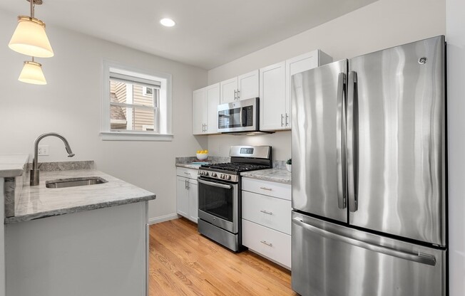 2 beds, 2 baths, 1,044 sqft, $4,100, Unit 1