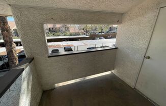 Beautiful condo 2 bedroom 2 bath with balcony