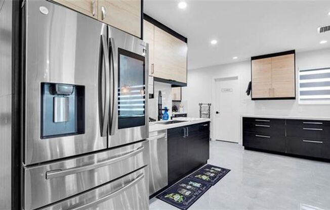 6290 W 16th Ave # 6290, Hialeah, FL 33012