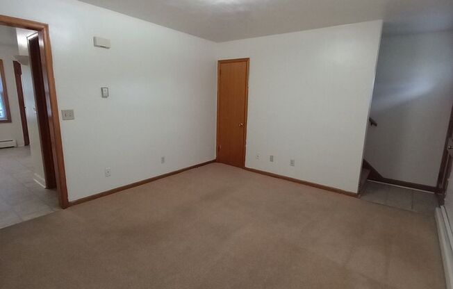 2 beds, 1.5 baths, 900 sqft, $1,440, Unit F-5