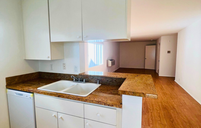 Studio, 1 bath, 500 sqft, $2,095, Unit 304