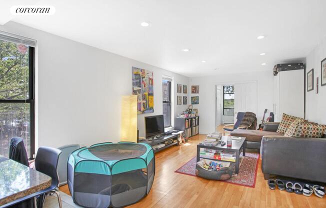 655 6 AVE