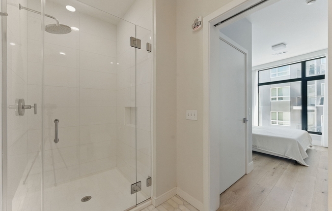 2 beds, 2 baths, 946 sqft, $4,500, Unit 524