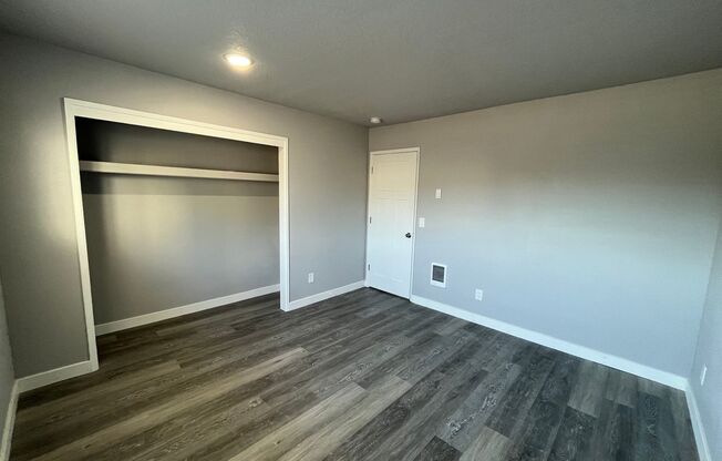 2 beds, 1 bath, 783 sqft, $1,250, Unit 2