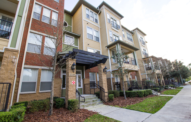 2 beds, 2 baths, $2,100