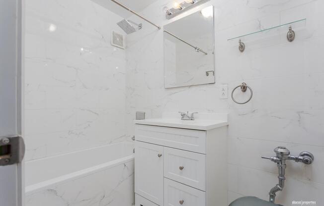 800 CORTELYOU RD