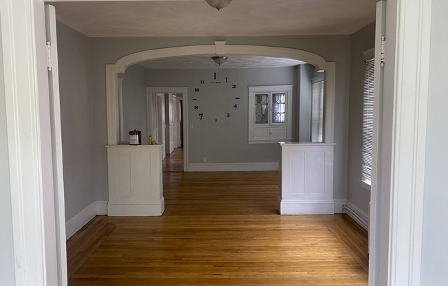 87 KINSMAN