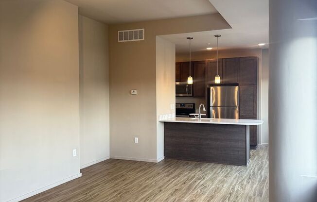 1 bed, 1 bath, 783 sqft, $1,245, Unit 408