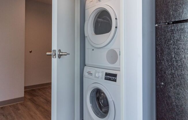 1 bed, 1 bath, 503 sqft, $1,477, Unit 101