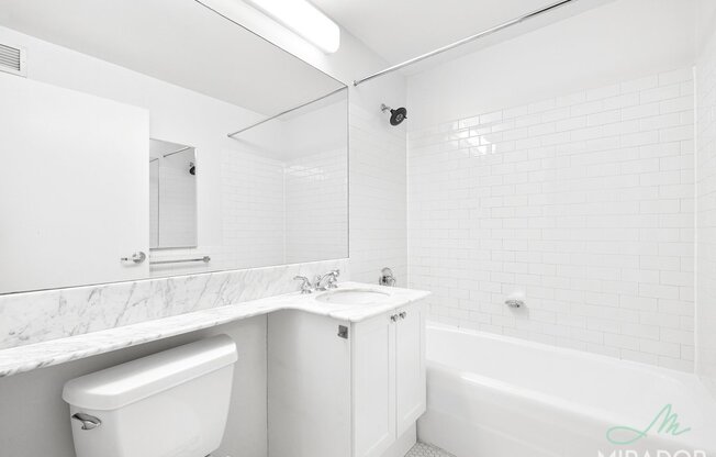 Studio, 1 bath, $3,600, Unit 16J