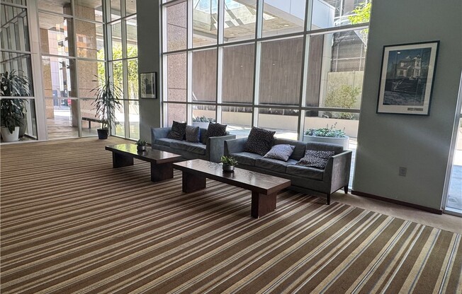 2 beds, 2 baths, 1,320 sqft, $4,100, Unit 2203