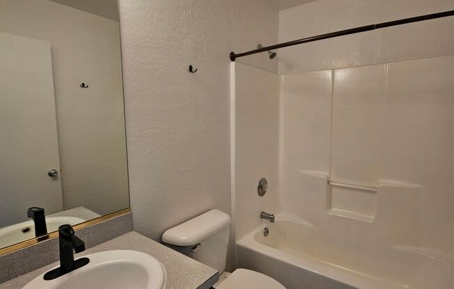 2 beds, 2 baths, 750 sqft, $1,375, Unit 118