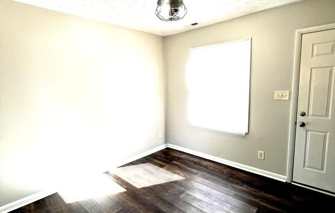 2 beds, 1.5 baths, 1,100 sqft, $1,090, Unit 704-B