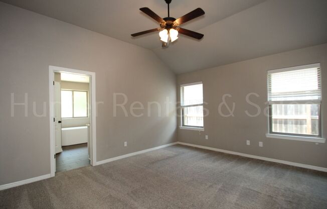 4 beds, 2 baths, $2,050