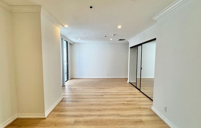 2 beds, 2.5 baths, 1,700 sqft, $4,550, Unit 508