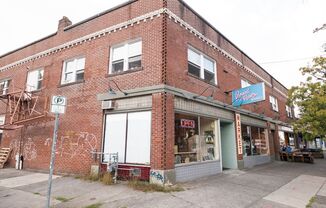 FOSTER APARTMENTS (OREG05)