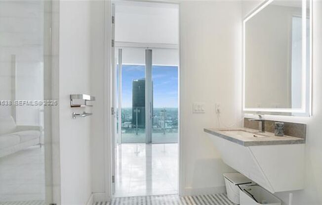 2 beds, 2 baths, $7,000, Unit # 3005