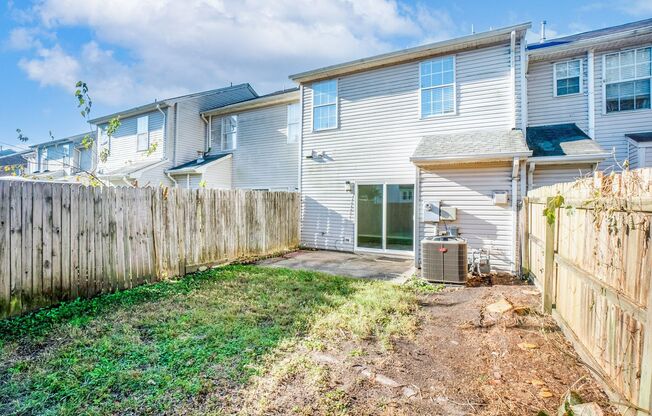 2 beds, 2 baths, $1,995