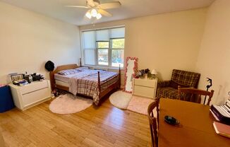 Studio, 1 bath, $750, Unit 104