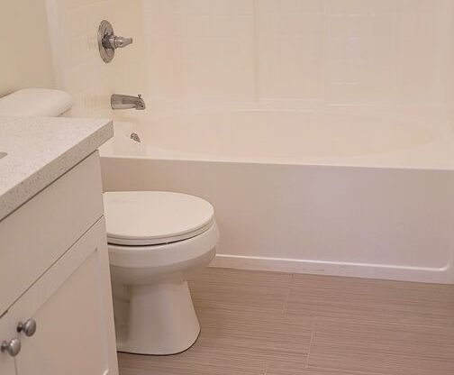 2 beds, 2 baths, 1,080 sqft, $1,950, Unit K6