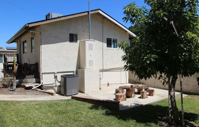San Antonio Heights Accessory Dwelling Unit (ADU )2/1 with gated and separate entrance for lease!