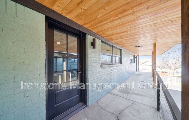 1316 S QUINCY AVE