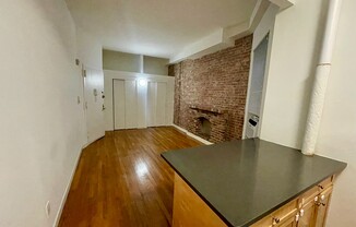 1 bed, 1 bath, $2,675, Unit 1WR