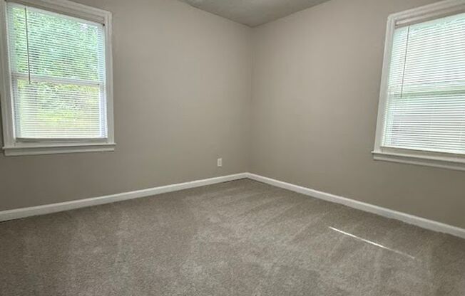 4 Bed 1 Bath in Atlanta!