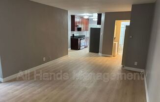3025 E 5 ST
