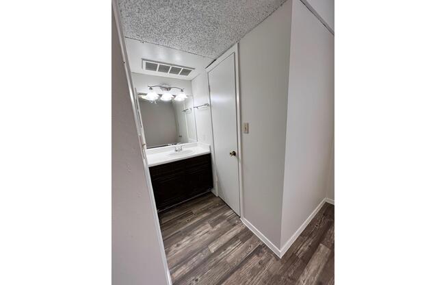 Studio, 1 bath, 400 sqft, $1,020