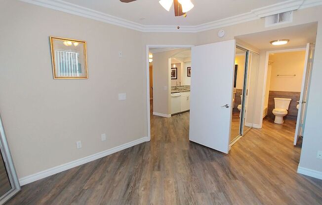 2 beds, 2 baths, 960 sqft, $2,895, Unit 101